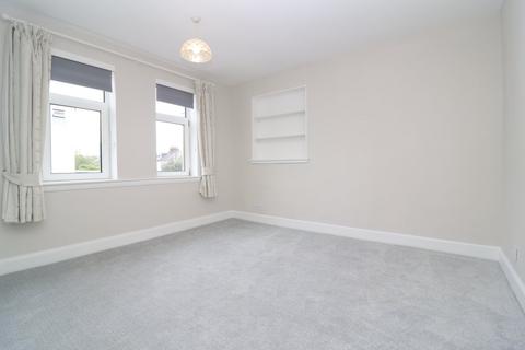 3 bedroom flat to rent, Eastcote Avenue, Glasgow, G14