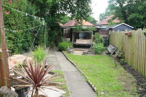 31 Arthur Avenue, Bradford, BD8 0PY