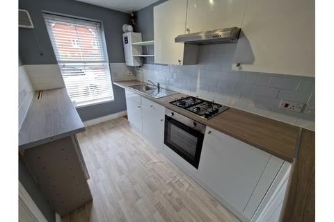 3 bedroom terraced house to rent, Stutts End, Cotford St Luke TA4