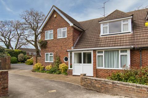 4 bedroom semi-detached house for sale, Egerton Road, Reading, Berkshire