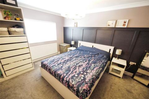 14 Stuart Close, Pilgrims Hatch, Brentwood, CM15 9LZ