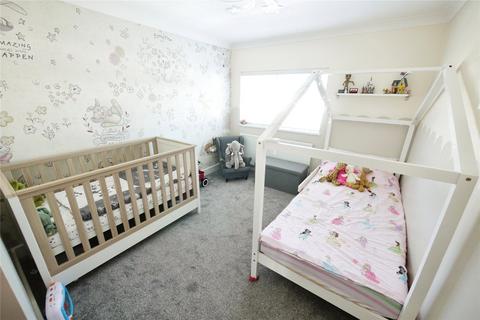 14 Stuart Close, Pilgrims Hatch, Brentwood, CM15 9LZ