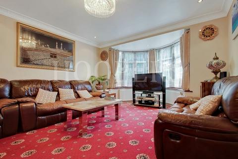 4 bedroom semi-detached house for sale, Dollis Hill Lane, London, NW2