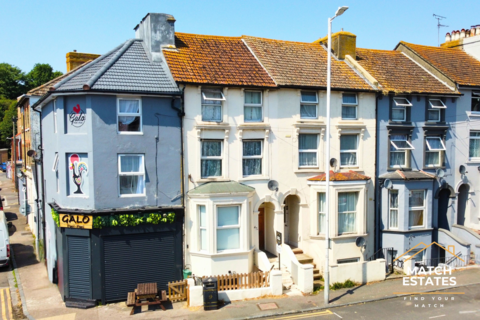 2 bedroom maisonette for sale, Dover Road, Folkestone CT20