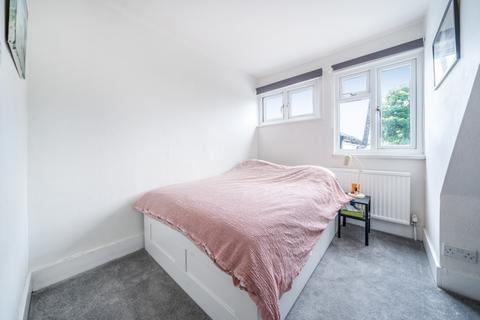 2 bedroom apartment to rent, St. Marys Grove Chiswick W4