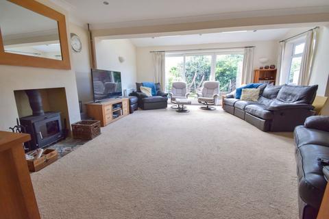 5 bedroom end of terrace house for sale, Norfolk Close, Chatham, ME5