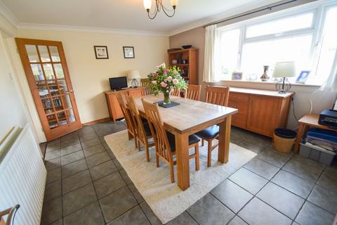 5 bedroom end of terrace house for sale, Norfolk Close, Chatham, ME5