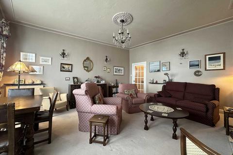 3 bedroom apartment for sale, Royal Crescent Court, Filey