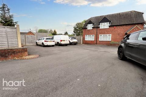 1 bedroom flat for sale, Beechcroft Road, Swindon