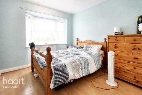 1 bedroom flat for sale, Beechcroft Road, Swindon