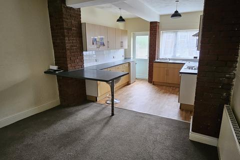 2 bedroom terraced house to rent, Penistone Street, Doncaster DN1