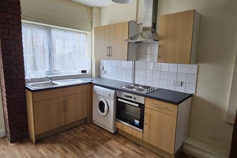 2 bedroom terraced house to rent, Penistone Street, Doncaster DN1