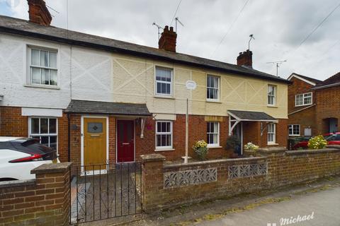 2 bedroom terraced house to rent, Church Street, Quainton