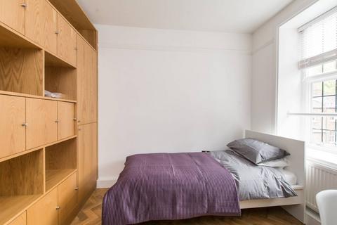 Studio to rent, Udall Street, Westminster, London, SW1P