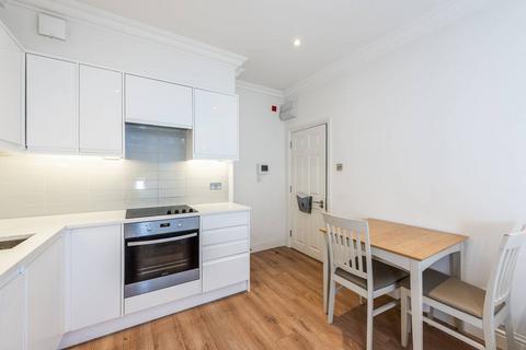 Studio to rent, Vincent Square, Westminster, London, SW1P