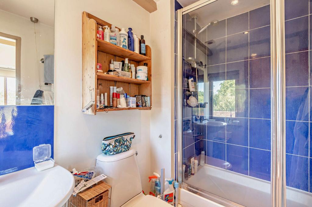 En Suite Bathroom