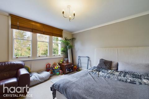 2 bedroom apartment for sale, Park Hill Road, BROMLEY