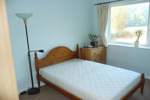 2 bedroom maisonette to rent, Leaford Crescent, Watford