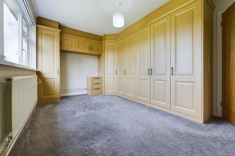 2 bedroom maisonette for sale, Heol Lewis, Rhiwbina, Cardiff. CF14