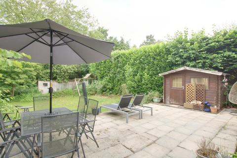 5 bedroom detached bungalow for sale, Romsey