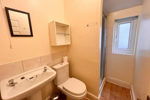 8 bedroom terraced house to rent, Horfield, Bristol BS7