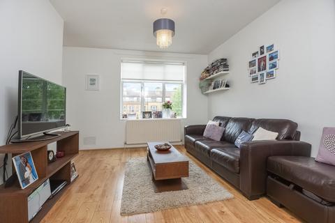 2 bedroom apartment to rent, Odessa Street London SE16
