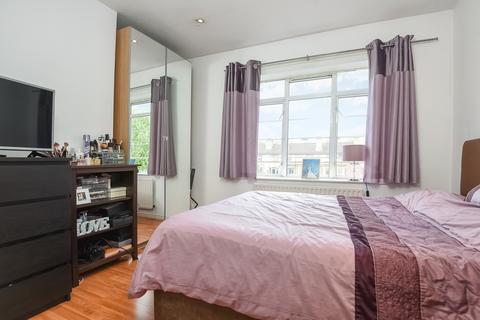 2 bedroom apartment to rent, Odessa Street London SE16