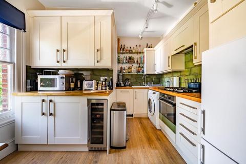 2 bedroom flat for sale, Aberdeen Road, Highbury