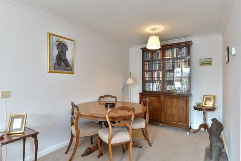 2 bedroom flat for sale, Court Road, Lewes, East Sussex