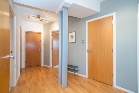 3 bedroom flat for sale, Breadalbane Street, Bonnington, Edinburgh, EH6