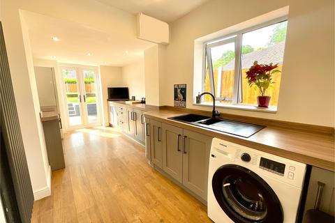 58 The Moat, Stoke-on-trent, ST3 6NB