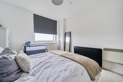 1 bedroom block of apartments for sale, Basingstoke,  Hampshire,  RG21