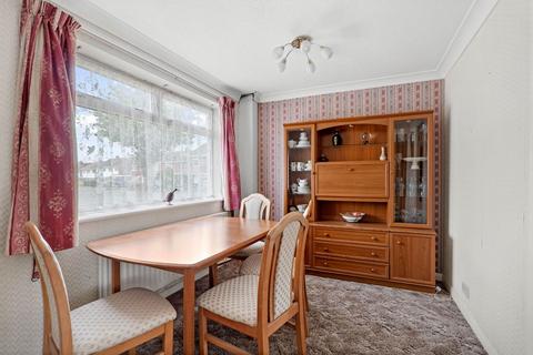 4 Alne Bank Road, Alcester, B49 6QU