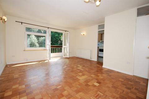 2 bedroom flat to rent, Glen Court, Grasmere Road, BROMLEY, BR1