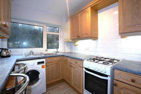 2 bedroom flat to rent, Glen Court, Grasmere Road, BROMLEY, BR1