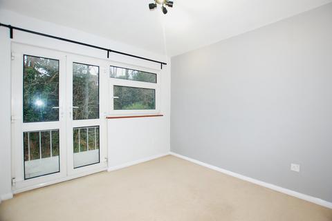 2 bedroom flat to rent, Glen Court, Grasmere Road, BROMLEY, BR1