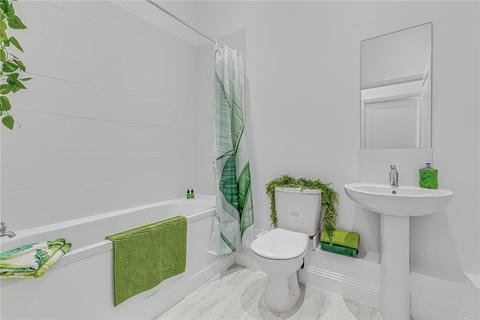 39 Vineyard Path, London, SW14 8EL