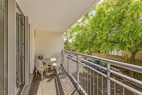 39 Vineyard Path, London, SW14 8EL