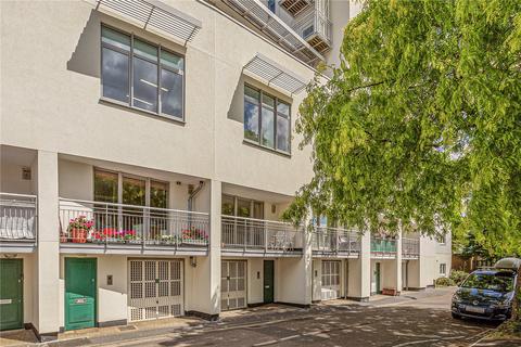 39 Vineyard Path, London, SW14 8EL
