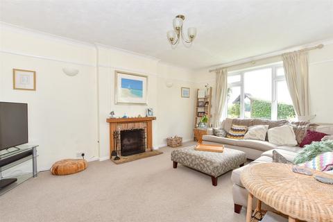 4 bedroom detached house for sale, Nettleton Avenue, Tangmere, Chichester, West Sussex