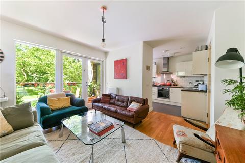 2 bedroom apartment for sale, Crisp Court, Gascoyne Road, London, E9