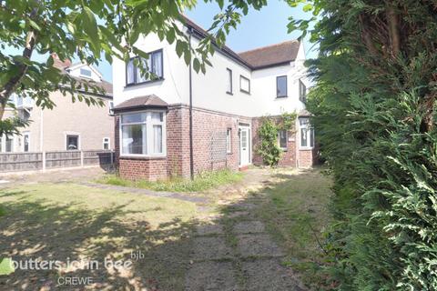 3 bedroom detached house for sale, Gainsborough Road, Crewe