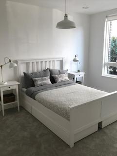 2 bedroom apartment to rent, cordin street, london E14