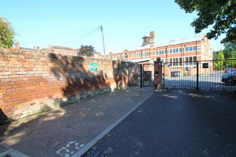 22 Surman Street, Worcester, WR1 1HL
