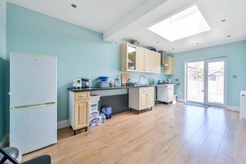 3 bedroom end of terrace house for sale, Waters Road, Catford, London, SE6