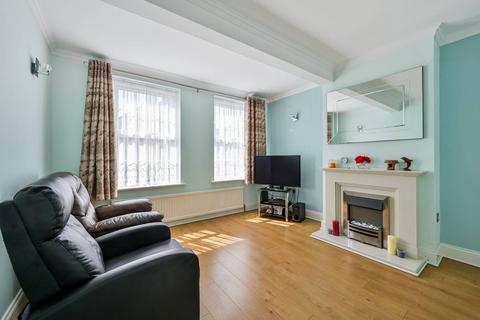 3 bedroom end of terrace house for sale, Waters Road, Catford, London, SE6