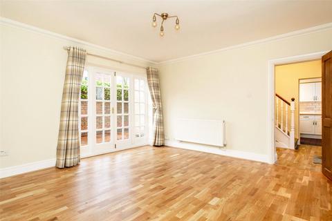 3 bedroom end of terrace house to rent, Cinder Lane, Heworth Green, York, YO31