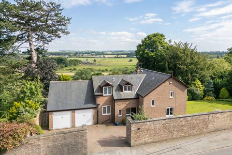 4 bedroom detached house for sale, York Road, Malton YO17