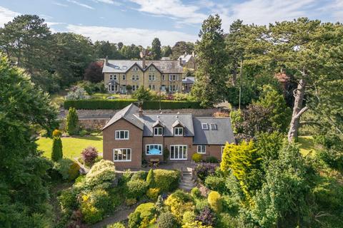 4 bedroom detached house for sale, York Road, Malton YO17