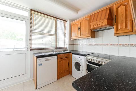 2 bedroom flat to rent, Churchill Gardens, SW1, Pimlico, London, SW1V
